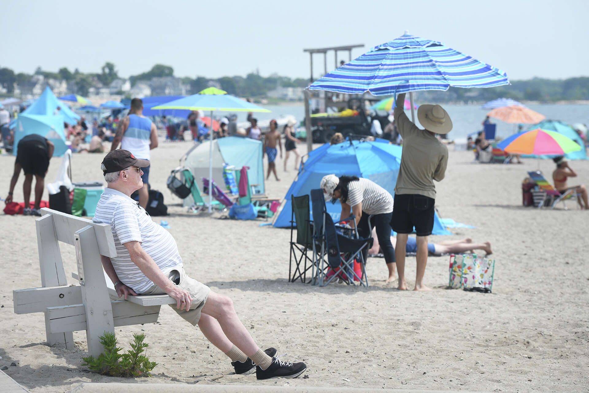 Connecticut State Parks and Beaches Overwhelmed as Heat Wave Sparks Crowds and Closures